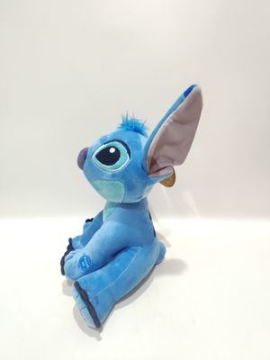 Das sprechende Plüschspielzeug sitzt Stitch ist süß, mit Höhen von 7,09 Zoll und 11,02 Zoll